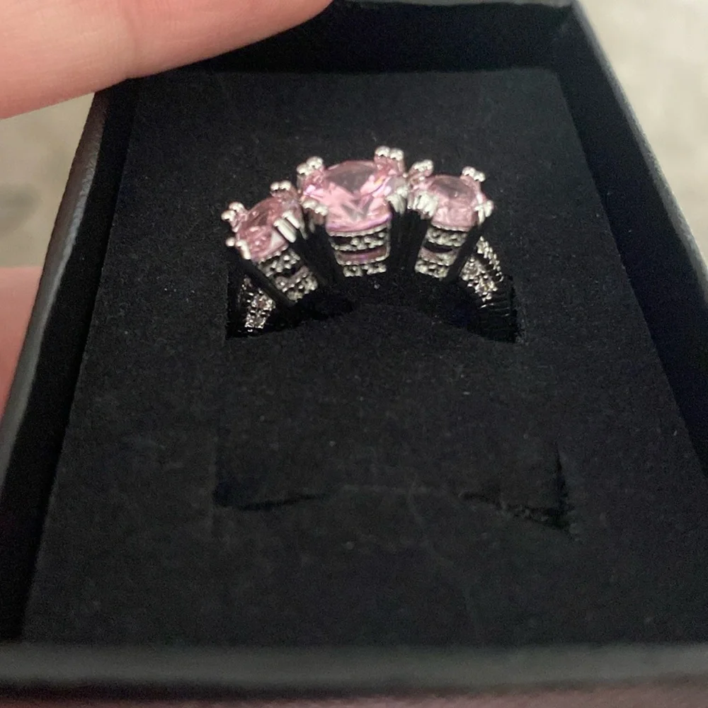 Silver toned Pink trio ring - Picture 1 of 2